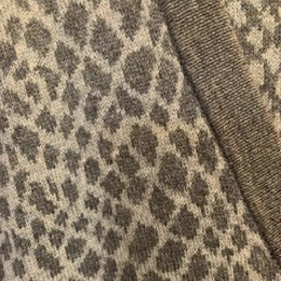 Isaac Mizrahi Live! Knit Gray Animal Cotton Blend Cardigan Sweater Button Sz: L - Picture 5 of 8